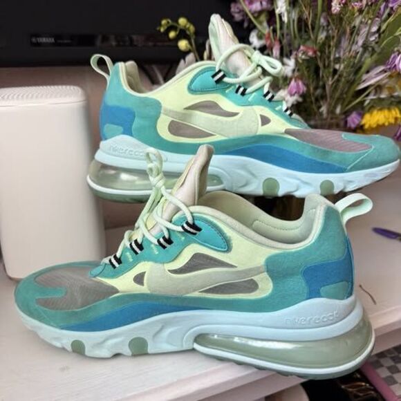 Nike Air Max shoes 270 React Psychedelic Art Men’s Size 10 Sneakers Runners - Picture 2 of 7